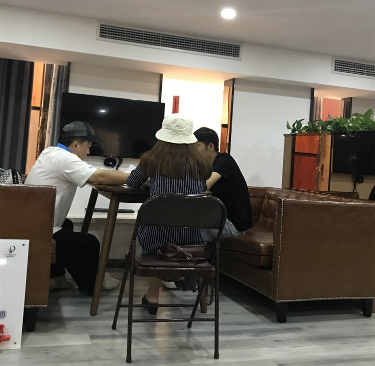 博瑞装饰周末客户沟通装修